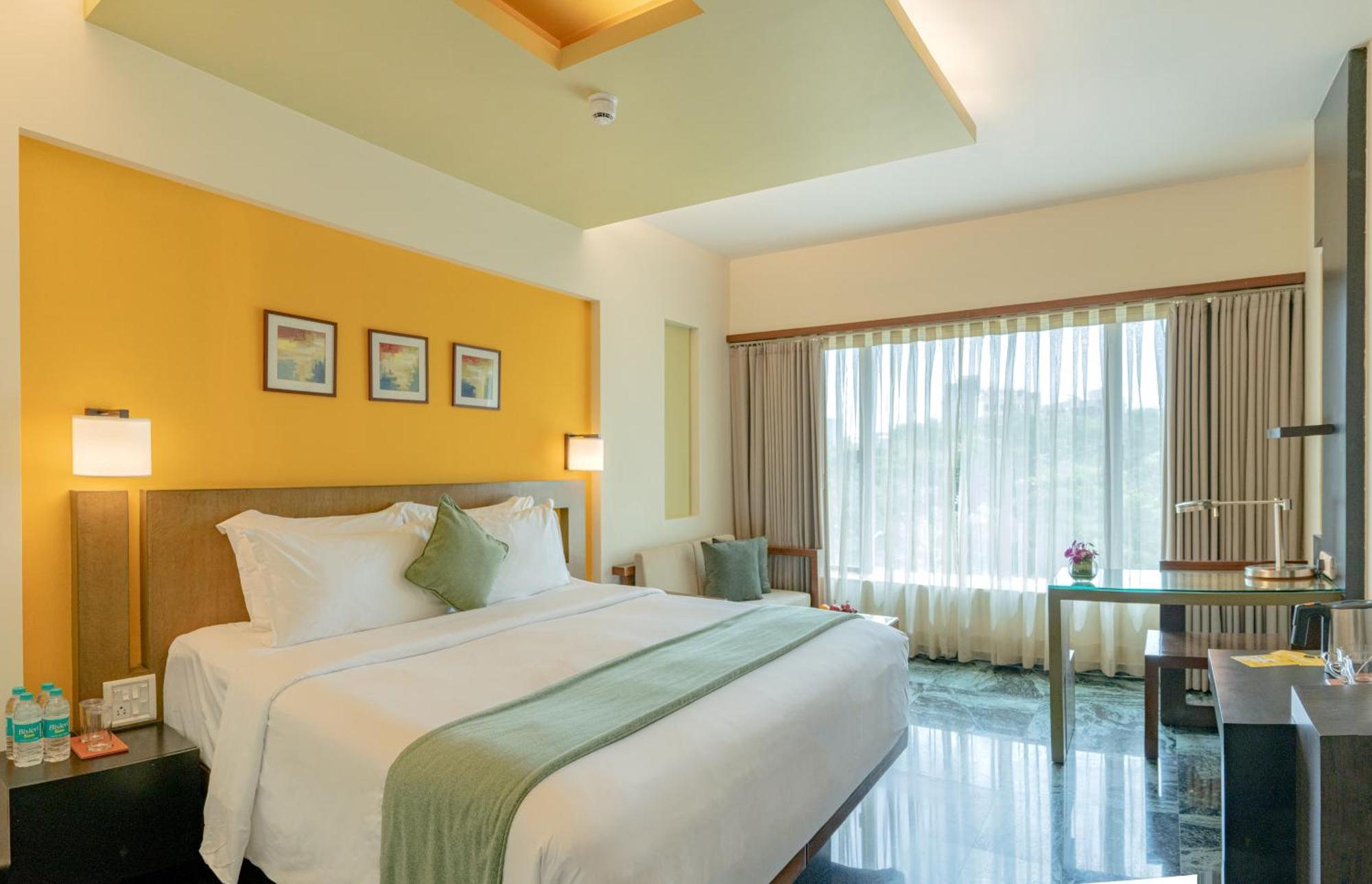 The Mirador Otel Mumbai Dış mekan fotoğraf