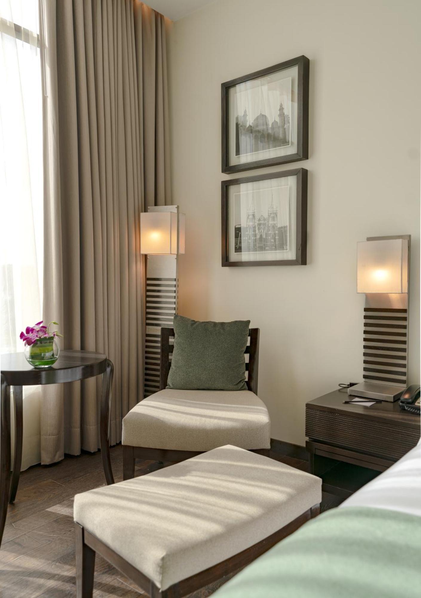 The Mirador Otel Mumbai Dış mekan fotoğraf